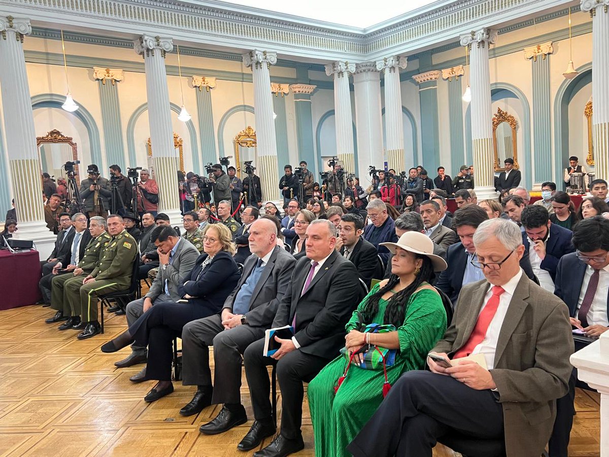 <a href="/UNODCBolivia/">UNODC Bolivia</a>🇧🇴 en coordinación con el 
<a href="/MindeGobierno/">Ministerio De Gobierno Bolivia</a> presentan el Informe de “Monitoreo de Cultivos de Coca 2023 en #Bolivia”, que reportó 31.000 hectáreas. Este documento fue elaborado con financiamiento de la <a href="/UEenBolivia/">Unión Europea Bolivia</a>🇪🇺. 
Descarga el informe 👇unodc.org/rocol/uploads/…