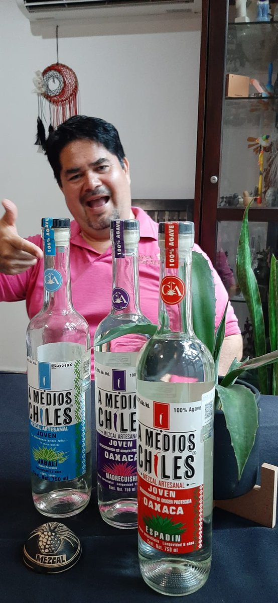 chefben44's tweet photo. @DeCancunenses Llévele Llévele....
Destilados artesanales mexicanos directo del productor: Mezcal, gin de maíz, sotol, bacanora, raicilla. Todo certificado y sellado (hasta el de c@nnabis) https://t.co/VjFM1QgWwr