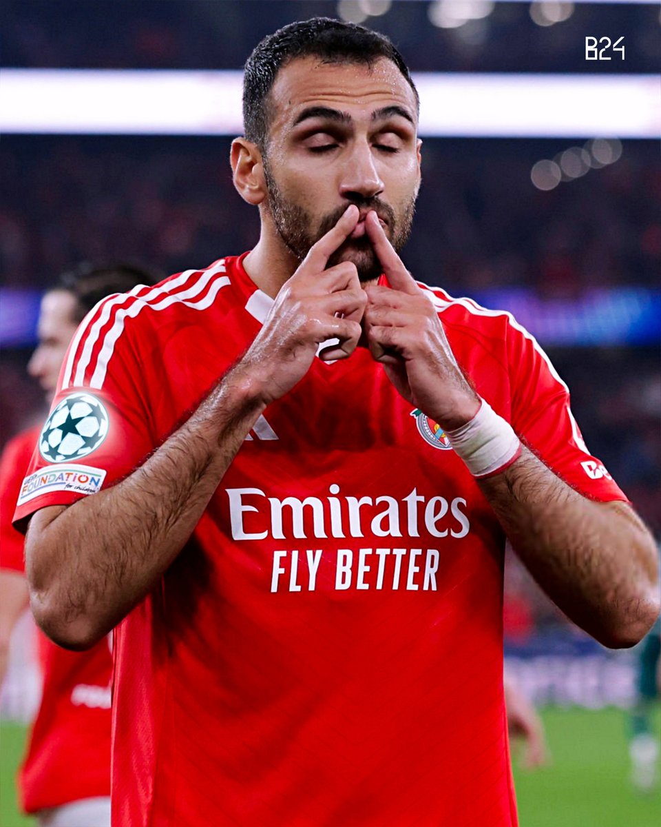 Pavlidis é o primeiro jogador da história do Benfica a marcar 7 golos numa edição da Champions League 🌟