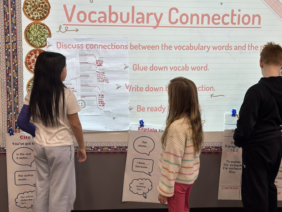 Mrs. Holthouse tweet media