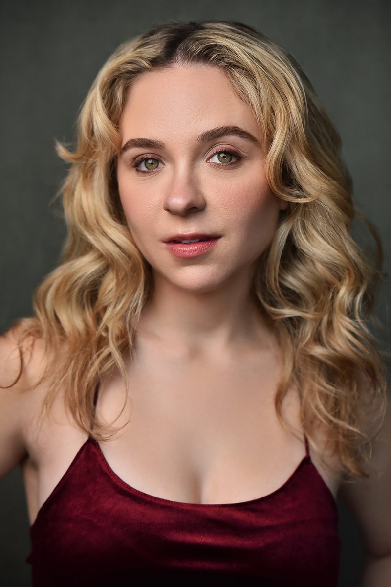 HeadshotsByMarc's tweet photo. The dynamic Vanessa Nottingham stopped by the studio for a new round of headshots. Vanessa always brings such good vibes and effortlessly lights up the camera. 
🎭 📸💫
Marc Cartwright Photography
Los Angeles Headshot Photographer
https://t.co/jsWZBoCyuO
📸
 #Photographer https://t.co/ujBiofOrjK