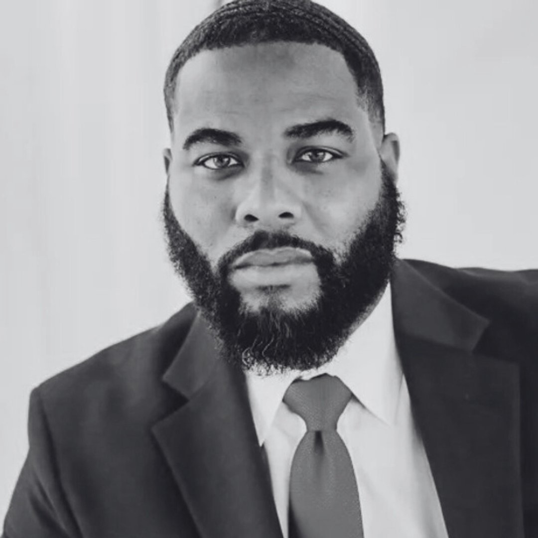 DocConner13's tweet image. In an insightful episode of Voices For Excellence, @draetown delves into the need to attract top talent into education and the power of relationships in leadership. How are you evolving with changing education? bit.ly/4i2Lt26 #EducationForAll