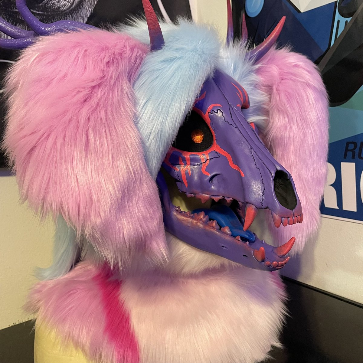 RunningRiot4798's tweet photo. Remember that skull dog giveaway I did awhile back ago? Well here is the finished head for the winner @RAX_9000! 💀 https://t.co/WEpgVZYmRV