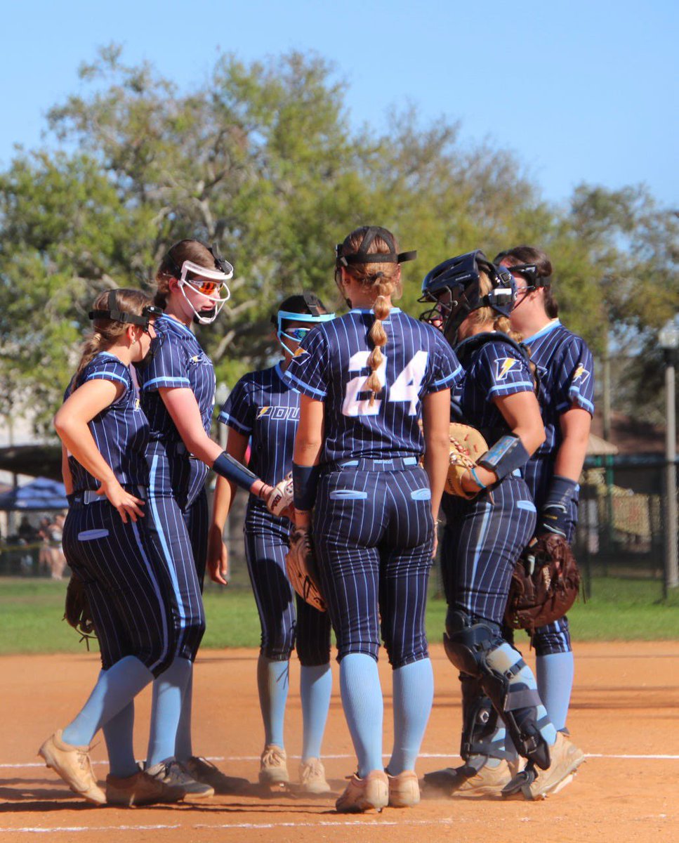 1Jess_Jordan's tweet photo. Competed in the Triple Crown Sunshine Classic tournament. Me and my team did an amazing job going 7-0 and winning the championship! @PowerSoftballFL https://t.co/4EbUqdoj7r
