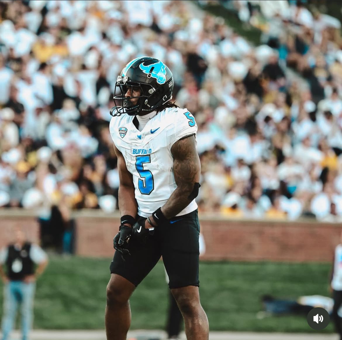 Jeremiah “J5” Roux (@thejeremiahroux) on Twitter photo Blessed to receive an Offer from The University of Buffalo!!#agtg <a href="/RecruitGeorgia/">Recruit Georgia</a> <a href="/FCRecruits/">First Choice Recruiting</a> <a href="/SUMOROBINSON/">SUMO ROBINSON</a> <a href="/MMHSFB/">MUNDY’S MILL FOOTBALL RECRUITING</a> <a href="/JeremyO_Johnson/">Jeremy Johnson</a> <a href="/ChadSimmons_/">ChadSimmons</a> <a href="/BenMoore247/">Ben Moore</a> <a href="/RivalsFriedman/">Adam Friedman</a> <a href="/RivalsBmoss/">Bryan Moss-Namowicz</a> @On3Recruits Blessed to receive an Offer from The University of Buffalo!!#agtg <a href="/RecruitGeorgia/">Recruit Georgia</a> <a href="/FCRecruits/">First Choice Recruiting</a> <a href="/SUMOROBINSON/">SUMO ROBINSON</a> <a href="/MMHSFB/">MUNDY’S MILL FOOTBALL RECRUITING</a> <a href="/JeremyO_Johnson/">Jeremy Johnson</a> <a href="/ChadSimmons_/">ChadSimmons</a> <a href="/BenMoore247/">Ben Moore</a> <a href="/RivalsFriedman/">Adam Friedman</a> <a href="/RivalsBmoss/">Bryan Moss-Namowicz</a> @On3Recruits