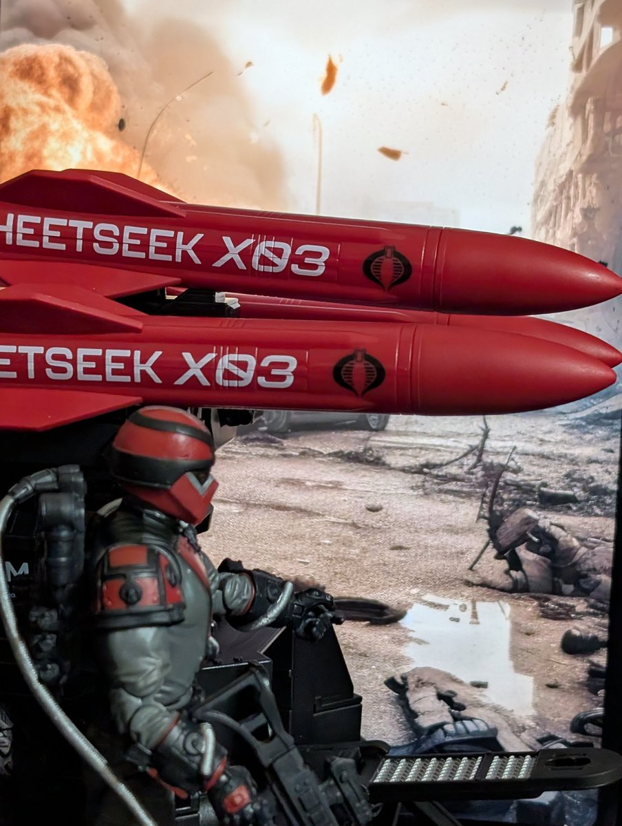 SpecOpsToys's tweet photo. G.I. Classified Cobra HISS Techno-Viper & H.M.S. #gijoeclassified #cobratechnoviper #technoviper #heetseekmissilesystem #fireteam788 #788fireteam #cobratheenemy #cobrahms https://t.co/cvBlffB2jQ