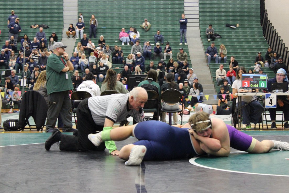 Kayden_Blanch's tweet photo. Got 3rd in districts, excited to compete at the state tournament and go against the best competition in the state !
@LSHSVikingsFTB @J425BABY 
@BrandonHuffman https://t.co/exImOh3Nuo