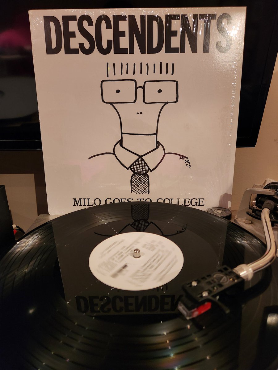 SpinVinyl1's tweet photo. The Descendents debut album Milo Goes To College is legendary in the punk genre. Really fun pump you up music with great lyrics.
#Descendents #MiloGoesToCollege #vinylrecords https://t.co/wmAEi1dxmS