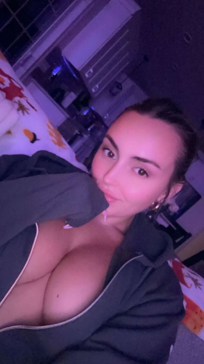 Julia Raleigh tweet media