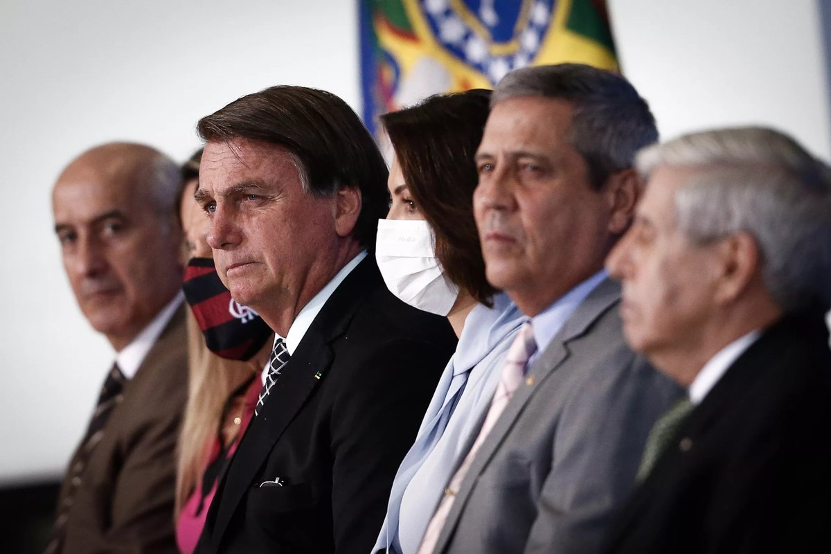 Veja a lista completa das 34 pessoas denunciadas pela PGR por "tentativa de golpe"

Jair Messias Bolsonaro - Ex-presidente da República

Walter Souza Braga Netto - Ex-ministro da Defesa e ex-candidato a vice-presidente

Mauro César Barbosa Cid - Ex-ajudante de ordens de Bolsonaro