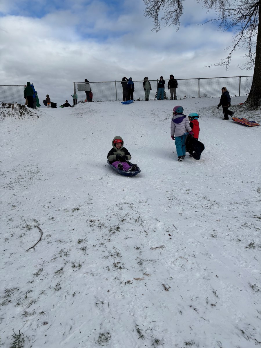 PDXParksandRec's tweet photo. #PortlandParks #SnowyMemories #WinterMagic #SeeYouInSpring https://t.co/lXgWCRBezs