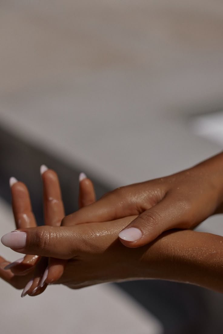 LoveBuzz_Girls's tweet image. What’s Your Favorite Self-Care Ritual? Share &amp;amp; Win! 🎁

Bubble baths? Journaling? A solo dance party? 🛁💃 Drop your go-to self-care move below &amp;amp; you could win a special treat to level up your me-time! 💖✨

#TreatYourself #SelfCareIsSexy #MeTimeMagic #Giveaway #GlowUp