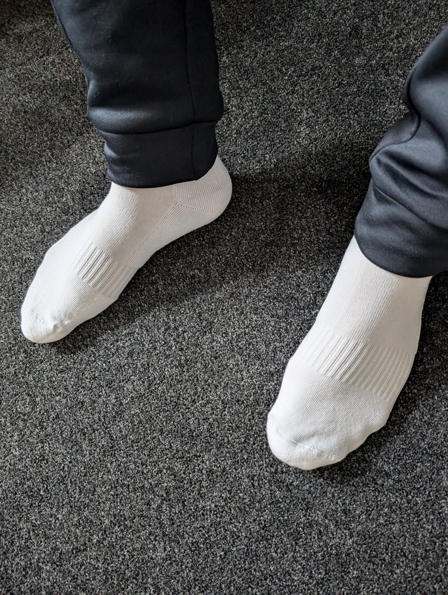 northernbadlads's tweet photo. Kiss my feet ya fags 

#socks #sportssocks #masters #slaves #socks #feet #foot #gay #sockworship #master #slav https://t.co/fQ7n6dq8v4