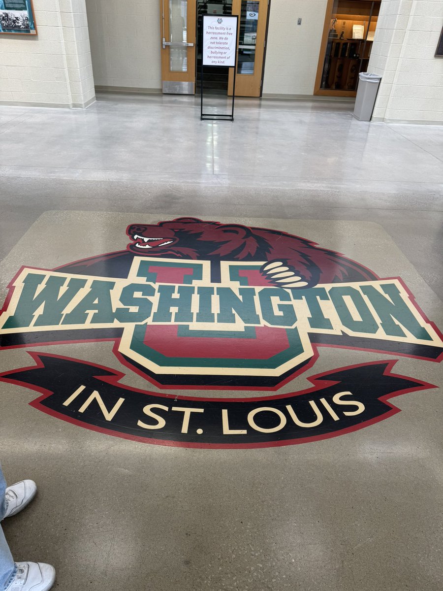 alex_kisker's tweet image. Thank you @MuellerFBCoach for such an amazing @washufootball Junior day! Can’t wait to get back on campus!