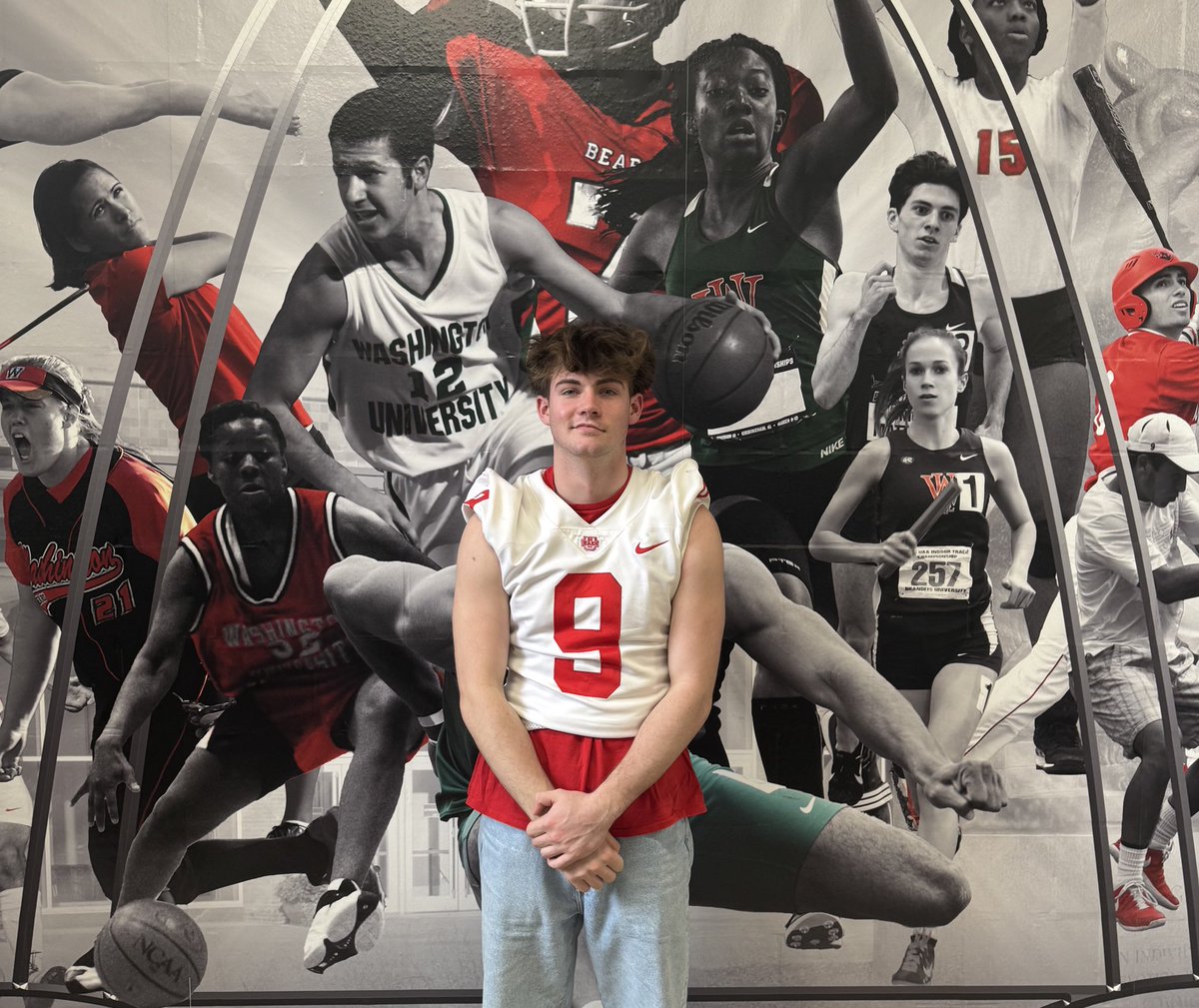 alex_kisker's tweet image. Thank you @MuellerFBCoach for such an amazing @washufootball Junior day! Can’t wait to get back on campus!