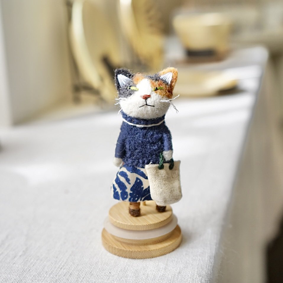 MTK SHEEP 猫の顔ブローチ 箱有り MTK SHEEP 猫の顔ブローチ 箱有り