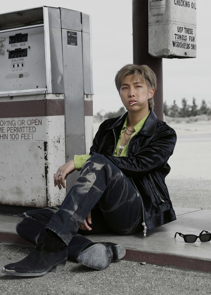 doll namjoon tweet media