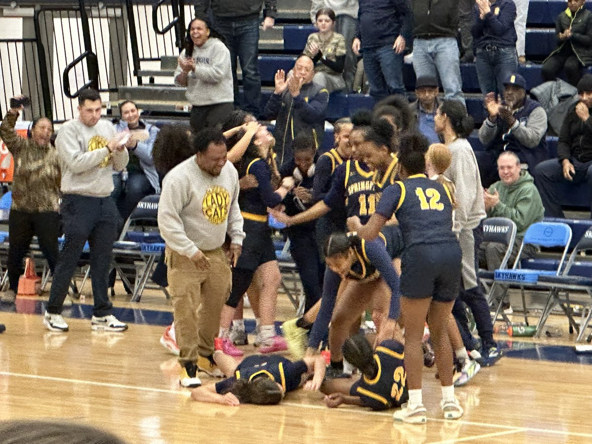 jberg_16's tweet photo. Huge congrats to @BTRussell12 &amp; Springfield on an exciting 1st Round overtime win over Centerville.

#surviveandadvance #tournamenttime https://t.co/K542ISVgyF