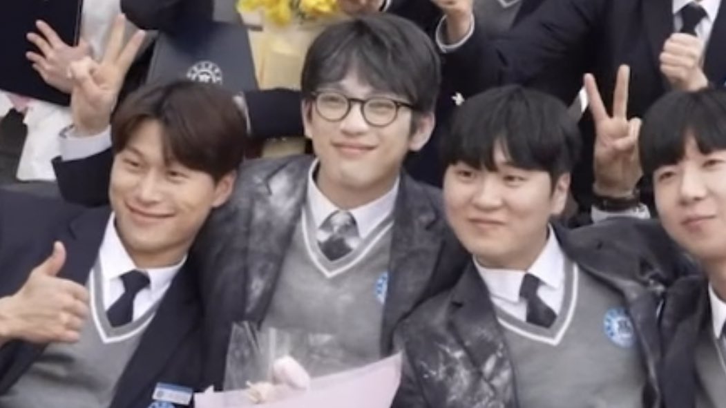 why is jinyoung covered in flour the cutest ever?