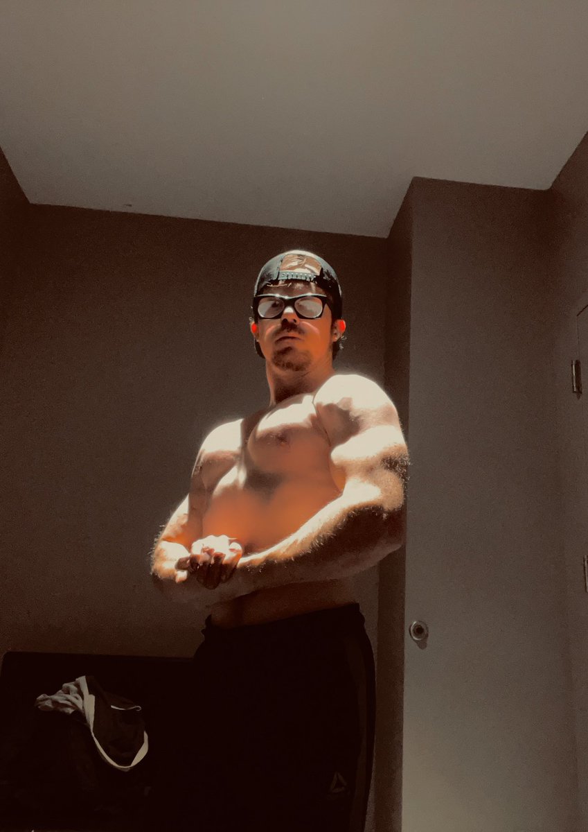 Jakewithstate's tweet image. Building the confidence to ask @MezioVillager to flex with me 🙈