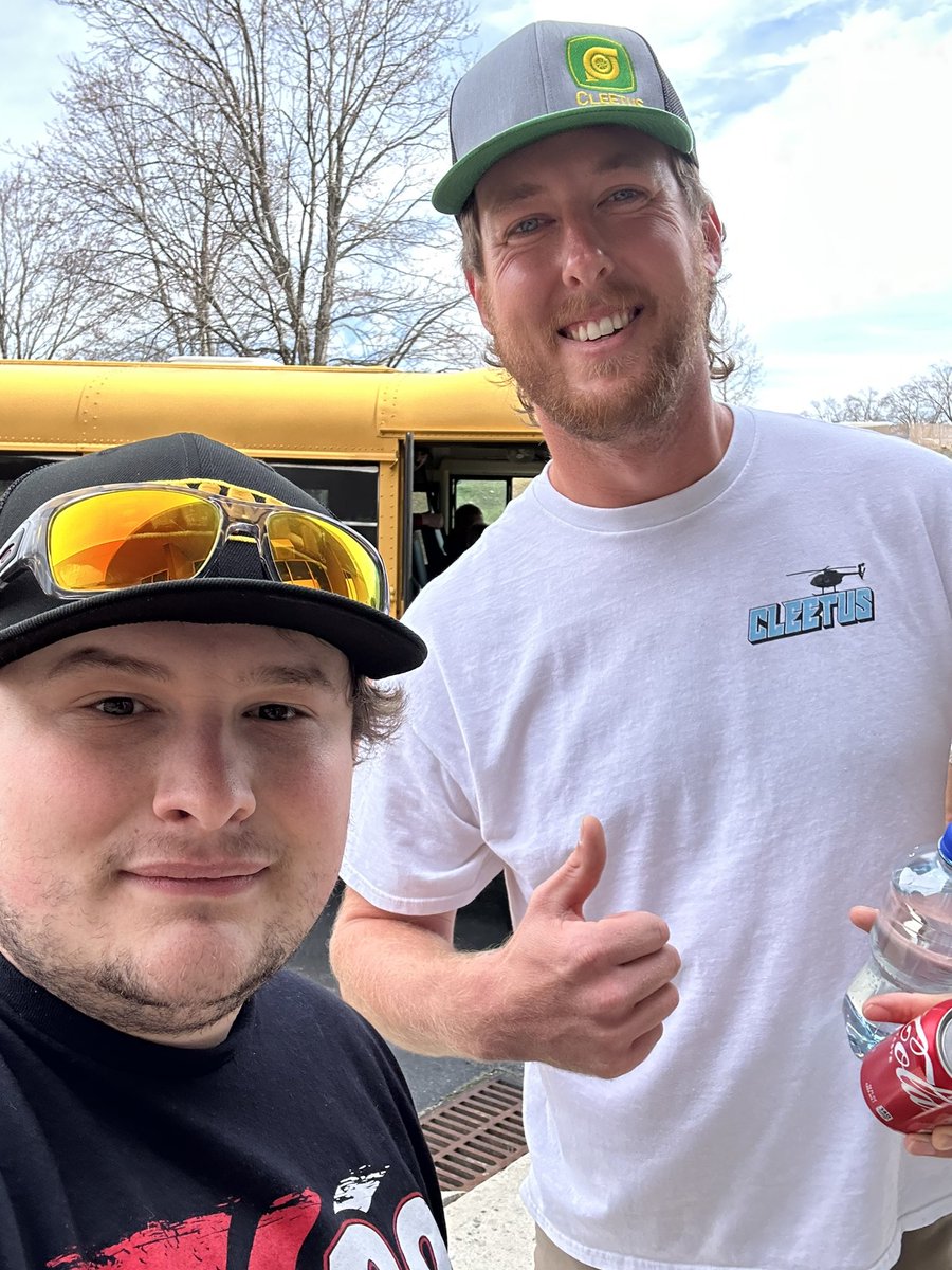 BrendanKeeler20's tweet photo. Cleetus McFarland was the guest on the @DaleJr download today and once he was done, @gbiffle showed up and picked him up in a school bus. 😂 just saying if the biff was my school bus driver I would’ve had perfect attendance. 🤣 https://t.co/LZpjbQEpch