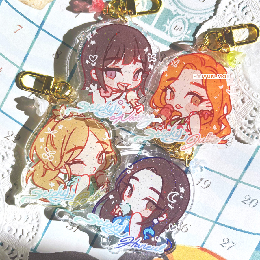 haiyunee's tweet image. kiss of life keychains are up in my shop!! each one has a matching glass flower charm 🌊✨