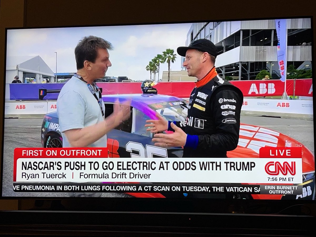 CNN On Scene: ⁦<a href="/BillWeirCNN/">Bill Weir</a>⁩ reports from the Daytona 500 on NASCAR’s push to go electric.