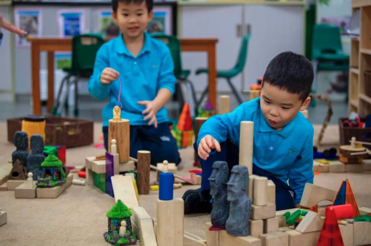LemanChengdu's tweet image. In this INSIGHTS article, we know that a child's most significant learning happens in the early years—in ways that are not always immediately visible.
Scan the QR code to read the full article. Together, we can help your child thrive from the very beginning.