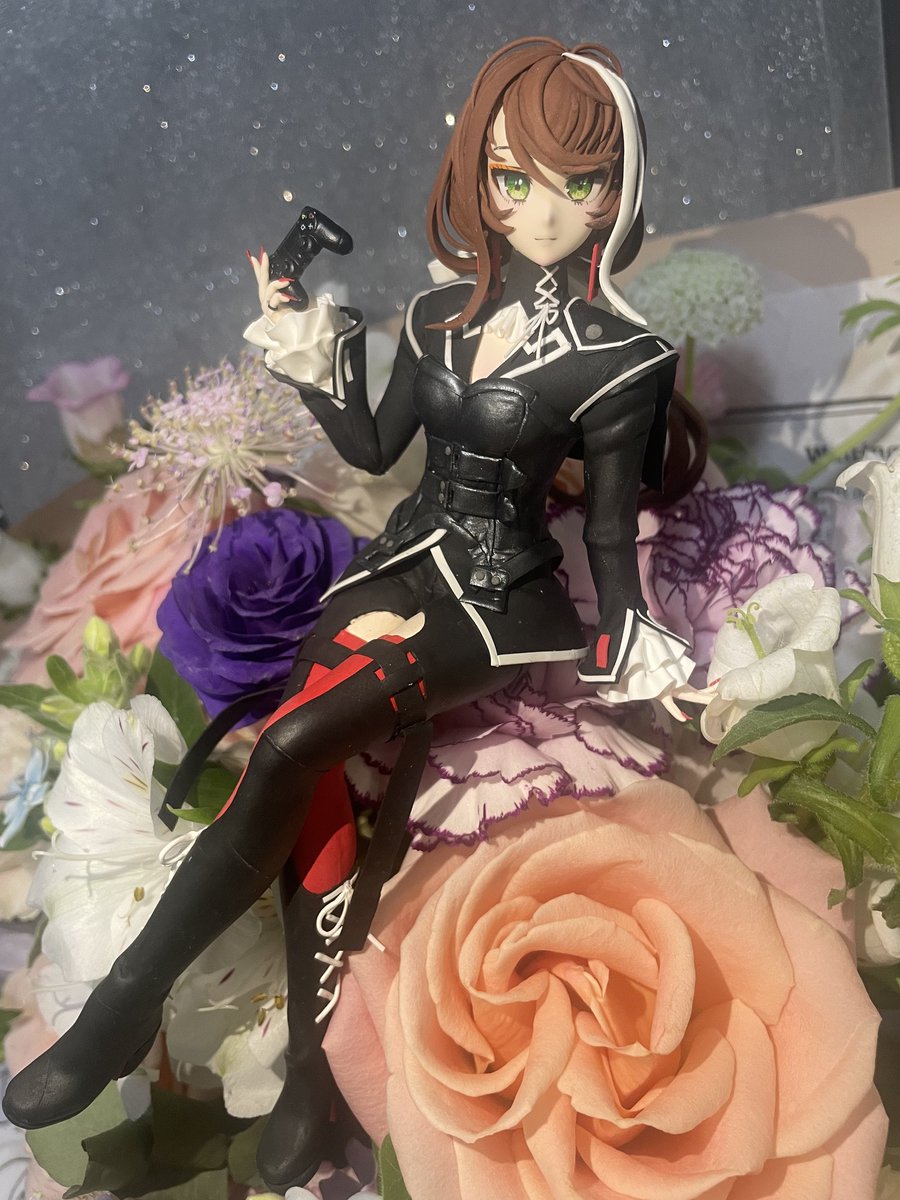 龍龍（Ronron） (@RonronAmethyst) / X