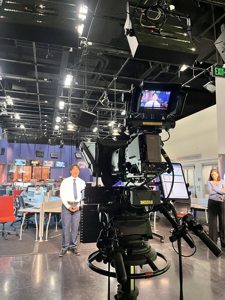 brandonmuthtv's tweet photo. Two stories, one show. Stay tuned to tonight’s edition of Cronkite News to learn about a new project looking to combat excessive heat in Arizona communities and an event at the Capitol aimed to raise awareness for pediatric cancer. #cronkitenews https://t.co/PXoC7UMoqB