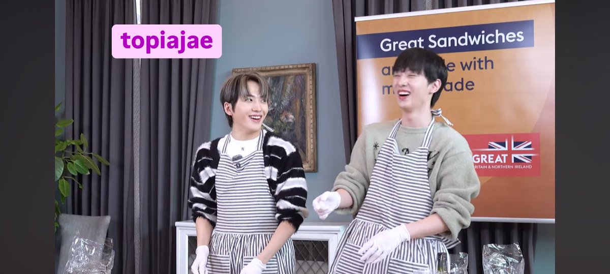 topiajae's tweet photo. @ipuniverse_ @xikers_official ์ด ์์์ ์ ๋ง ์ฌ๋ฐ์์ด์! ์ ์๋ ํ ๋ฒ๋ ๋ณธ ์ ์ด ์์ด์ ์ ๋ง ์ข์์ด์. ์ ๊ฐ ๊ฐ์ฅ ์ข์ํ๋ ์ฅ๋ฉด์ ๋ฏผ์ฌ๊ฐ ์นผ์ ์๋ชป ์ฌ์ฉํด์ ์ ์ค์ด ๋ญ๋ผ๊ณ ๋งํด์ผ ํ ๋์์ด์ ใ
ใ
ใ
ใ
๐
๐
#์ธ์ด์ปค์ค #GREATBritishClass #GBC_์ธ์ด์ปค์ค https://t.co/zdfTVTbVCa