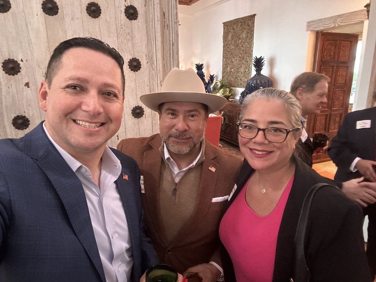 EMCStratGroup's tweet photo. Happy to show our support for our friend Congressman Tony Gonzales. Thank you Tony for your service to our nation, the State of Texas, and the 23rd Congressional District! Shout out to former Congressman Henry Bonilla. Always great to see you Henry! https://t.co/OqjYj7BXKo