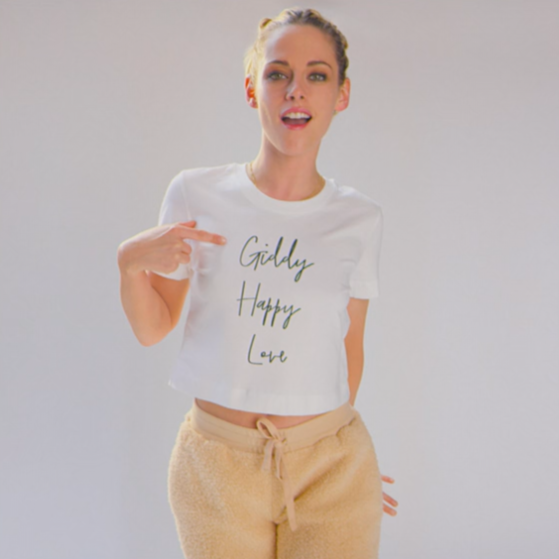 KSBRSite's tweet photo. Kristen Stewart em Love Me! 🤍🛰 https://t.co/vX0CfSpMZz