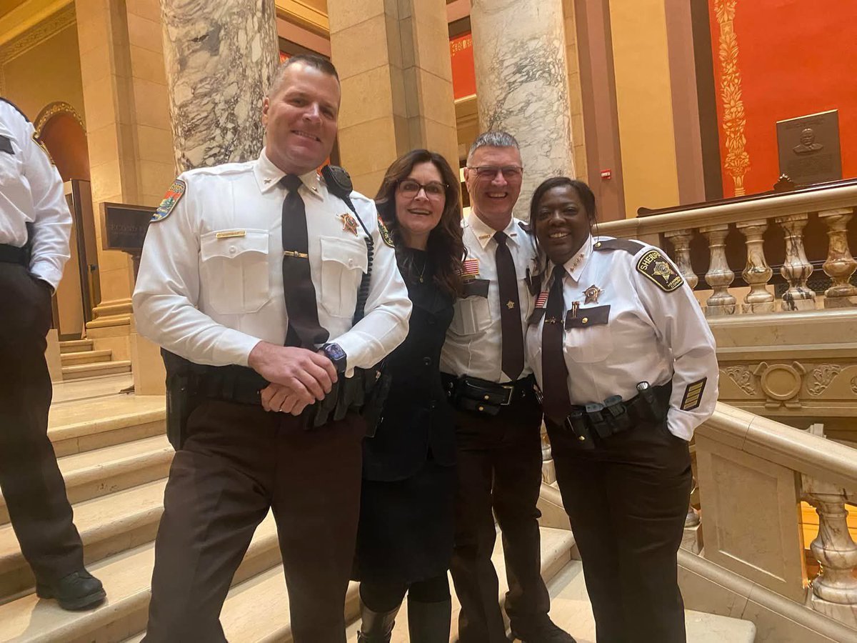 Sheriff Gordon Ramsay tweet media