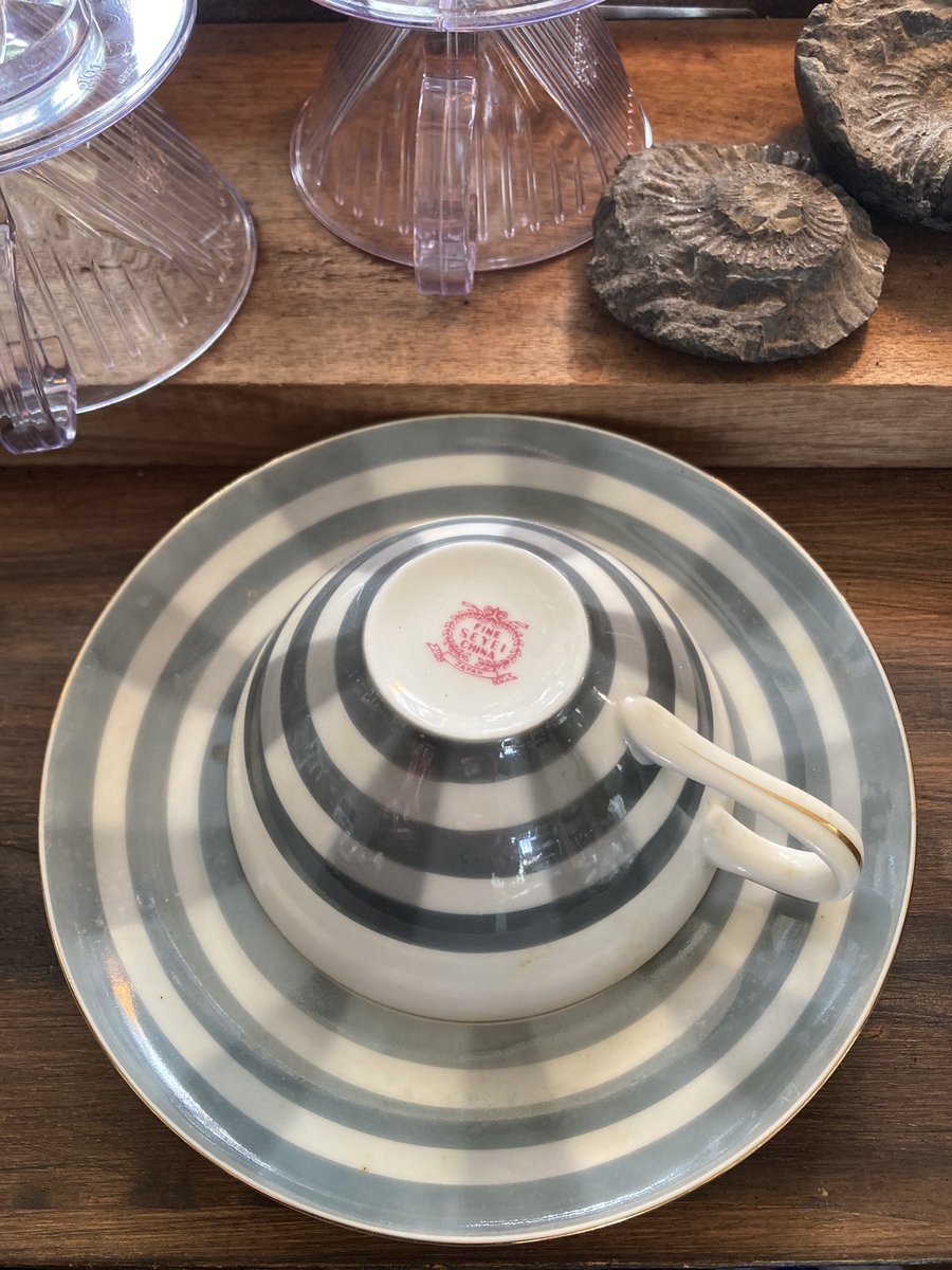 kaze_coffeeshop's tweet photo. おはようございます。
風珈琲店、オープンしました。
比叡山山頂付近は曇り空。
今朝の一杯は、
#SEYEI カップ&ソーサー
今日もよろしくお願いします。 https://t.co/jlGuDqh73H
