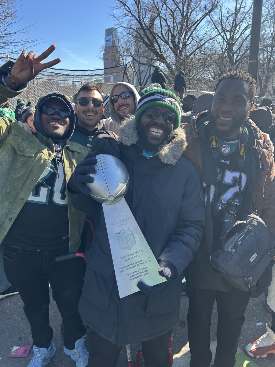 Partied hard for 5 days 😂 back to work on Crypto Sharp Money tomorrow even though the beautiful part is the machine I built works 24/7 whether I'm here or not 👏👌😏. Go Birds 🦅