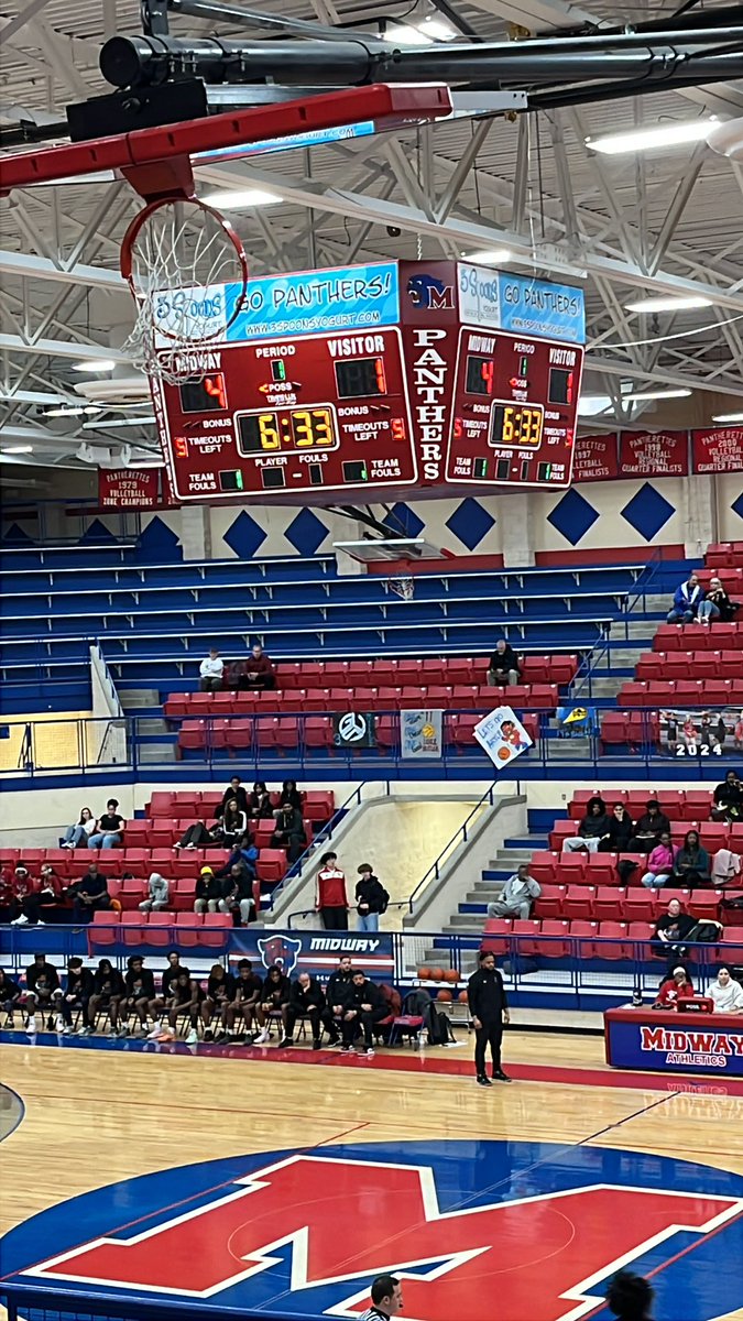 ChapHSBobcats's tweet photo. 🐱= Visitors for the night.  It’s #GOldTIME #SEC https://t.co/OdvP3uJlwp
