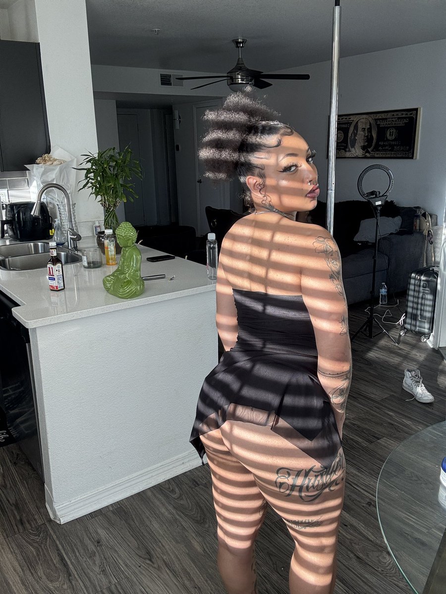 Content from ladyniahpaid