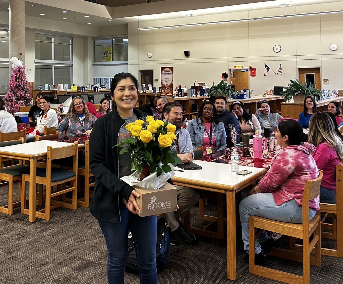 Who has the best teacher in world? That would the 3rd graders and their favorite math and science teacher, Ana Feliciano. Congratulations Ana for being selected the HBE Teacher of the Year!
