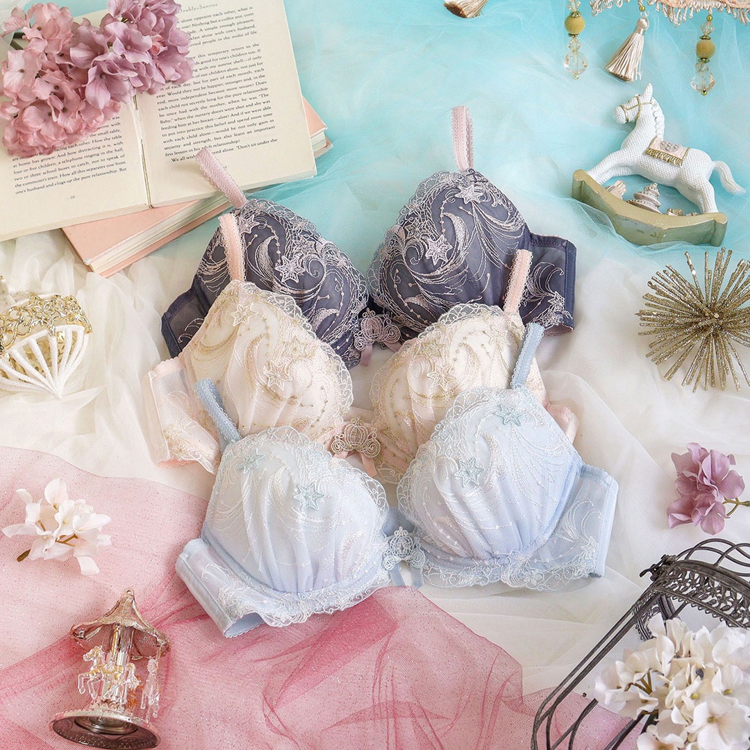 ˏˋ 𝐍𝐞𝐰 𝐈𝐧 ˎˊ˗ シンデレラをモチーフにしたロマンティックな