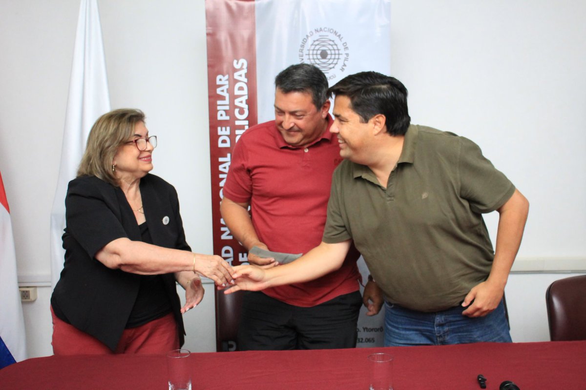 Luis Benítez (@luisbenitez_py) on Twitter photo Desde <a href="/ebypy/">Entidad Binacional Yacyretá</a> apostamos a la formación de nuestros jóvenes con el fortalecimiento de Instituciones de Enseñanza!
Aporte a la Fac. Ciencias Aplicadas de la UNP, p/ ejecución del Proyecto GEOLAB, que permitirá brindar servicios fundamentales p/ el desarrollo económico de Ñeembucú Desde <a href="/ebypy/">Entidad Binacional Yacyretá</a> apostamos a la formación de nuestros jóvenes con el fortalecimiento de Instituciones de Enseñanza!
Aporte a la Fac. Ciencias Aplicadas de la UNP, p/ ejecución del Proyecto GEOLAB, que permitirá brindar servicios fundamentales p/ el desarrollo económico de Ñeembucú