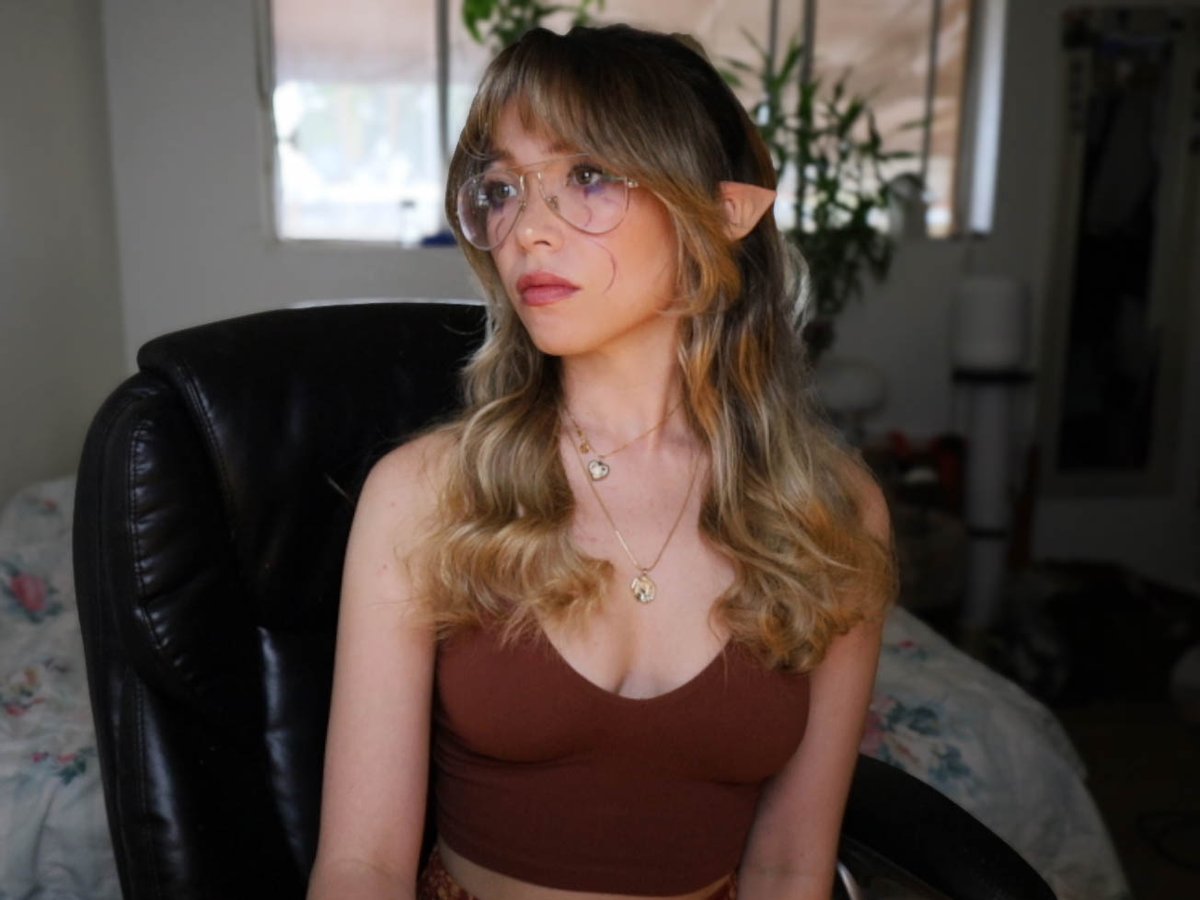 I'm growing my ears for my first World Of Warcraft playthrough🧝🏹🍄