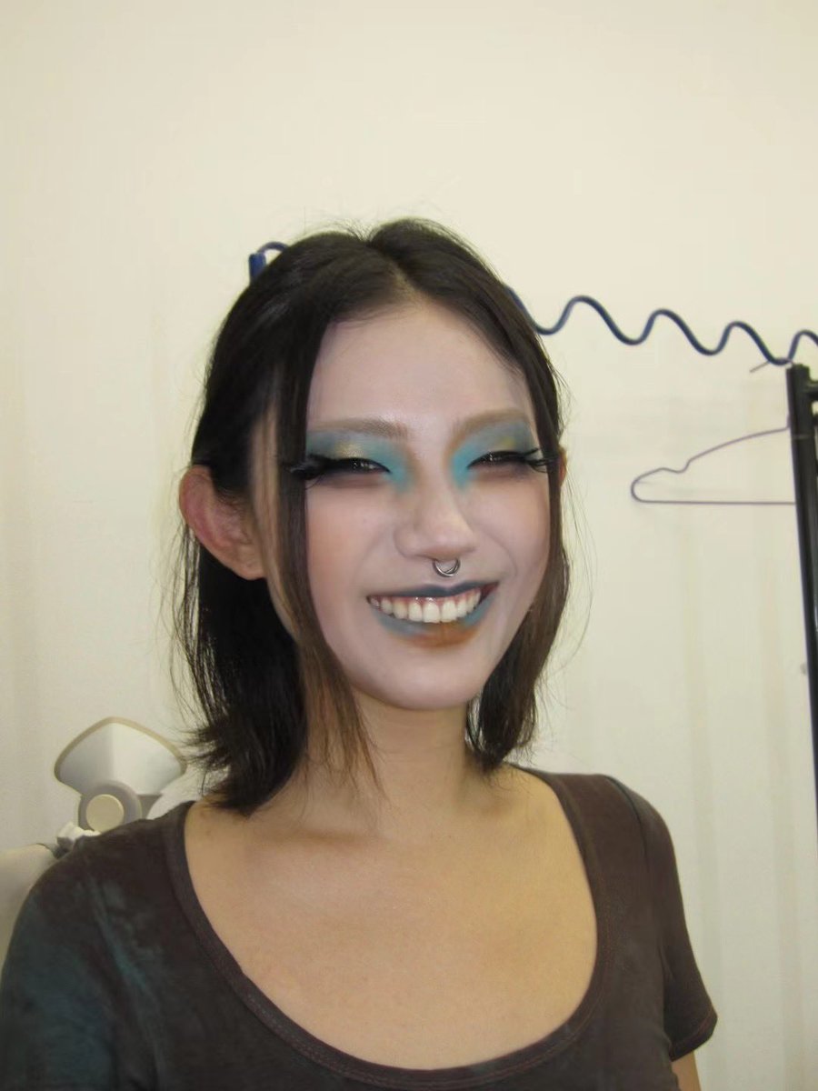 催更的家人们对不起，我会经常忘记我有X这个app
#四爱女攻 #四爱