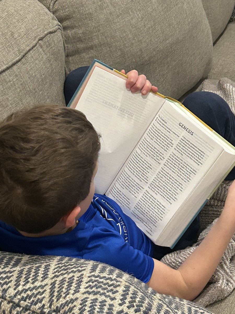 T_K_White's tweet photo. Thomas loves the Grace Bible for Kids that he got from @BenMandrell and @Lifeway at the EC meeting this week. https://t.co/mydY9TiAoh