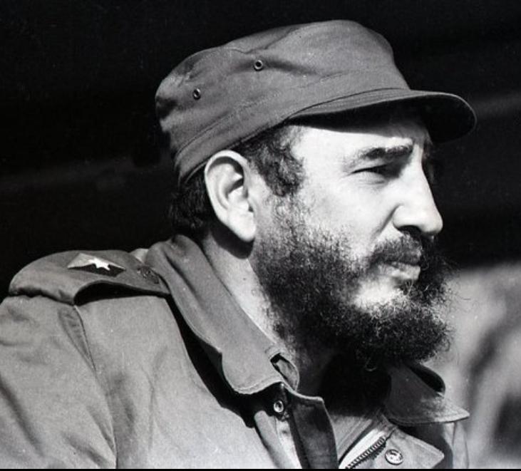 "Si tan siquiera comprendemos que estamos llamados a ser ejemplo para todo un continente y que estamos llamados a ser faro para decenas y cientos de millones de hombres, el más elemental sentido del deber revolucionario nos obliga a tenerlo presente".