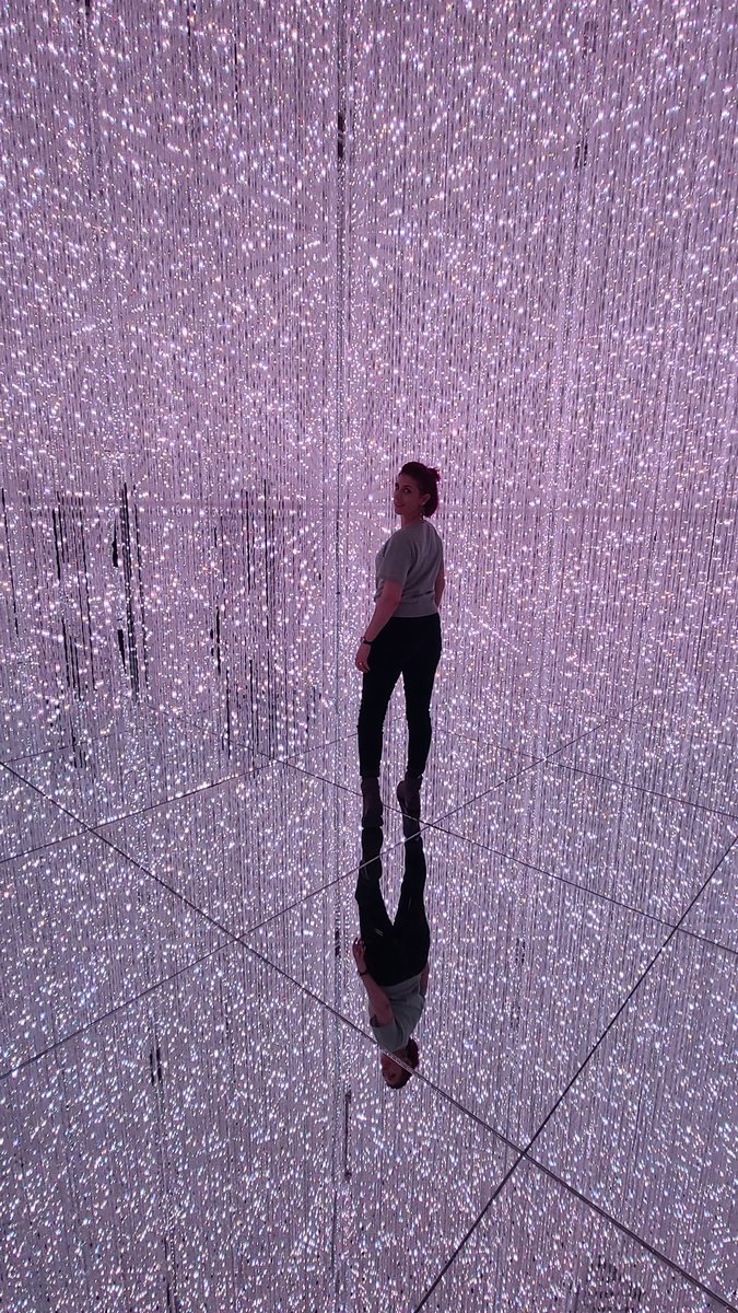 karidlane's tweet photo. #TravelTuesday - One of the many cool spaces at #TeamlabsBorderless 🤩 Really enjoyed Borderless. Give yourself plenty of time to wander and enjoy the vibes.
#Infinity #InfinityRoom #VisualArt #TokyoJapan #Tokyo @teamlab_news
@teamLab_net #travel https://t.co/7BDQAN15W5