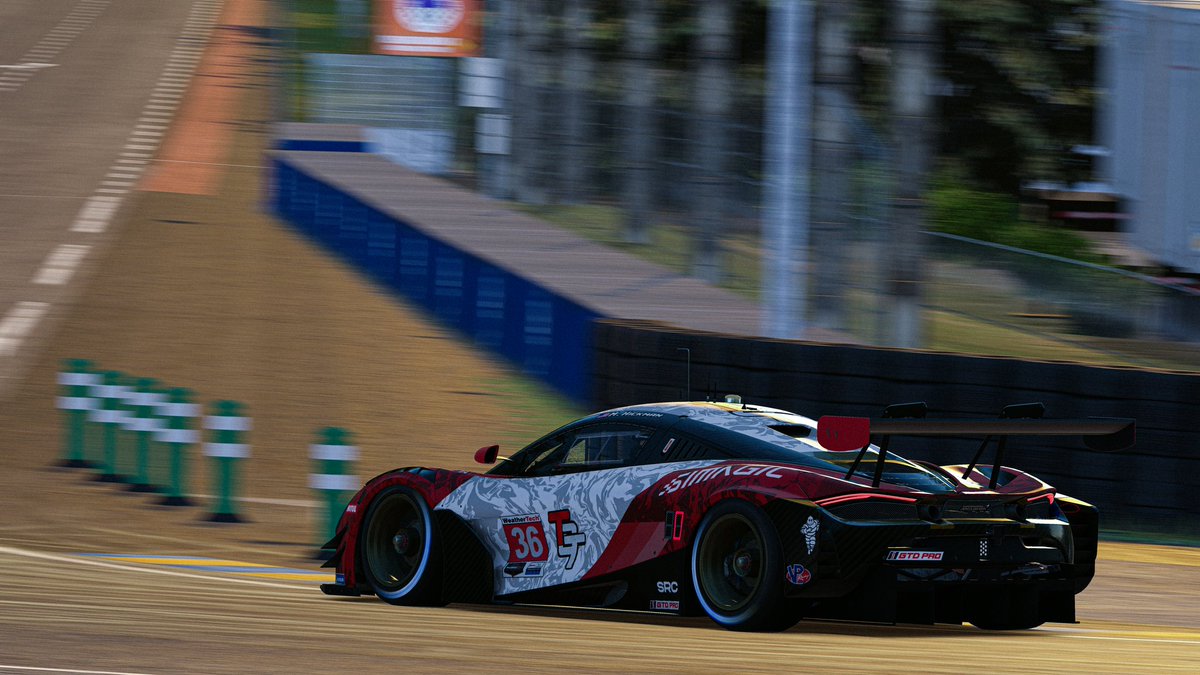 Kaguya_Designs's tweet photo. Revival of an icon.

Livery request for @Thunderrunner97 - I was given free reign, so I wanted to give my spin on the most iconic livery in motorsport.

Success requires style. https://t.co/SumFyMUp7R