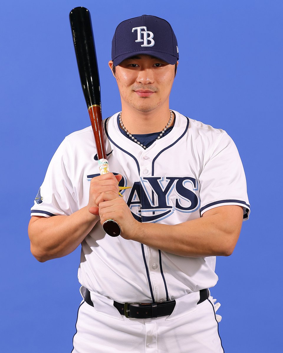 MLB's tweet photo. FIRST LOOK: Ha-Seong Kim as a Tampa Bay Ray https://t.co/n5dpu0Zt9t