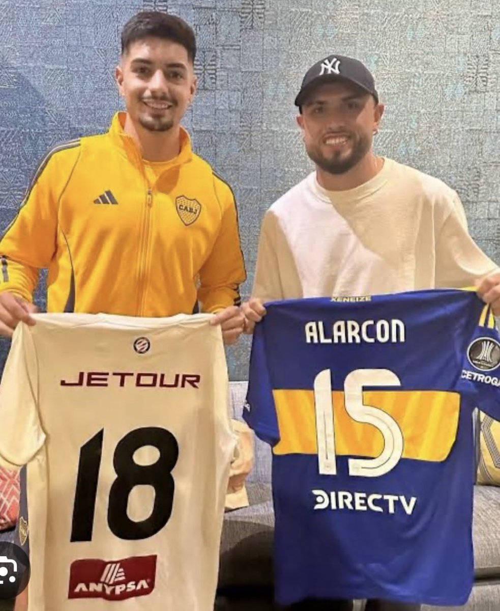 AzvL tweet media