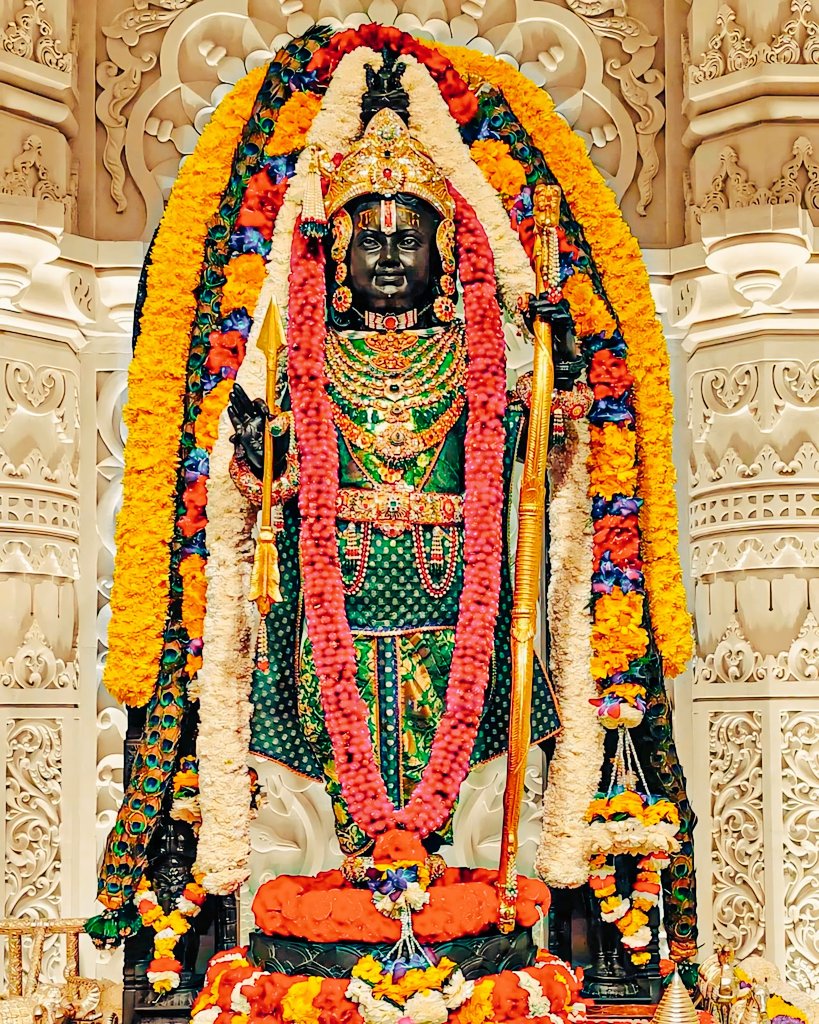 CosmosRajput's tweet image. रघुकुल नंदन प्रभु श्रीरामचंद्र भगवान जयकारा जरूर लगाए। 🛕🙏 जय जय श्रीराम 🙏🛕
🌤शानदार सुबह की जय सिया राम🙏 "आप सभी का आज का दिन खुशियों से भरा हो"